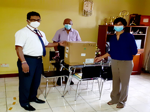 Donation of Multiparameter machine to Kandy hospital with combined donations